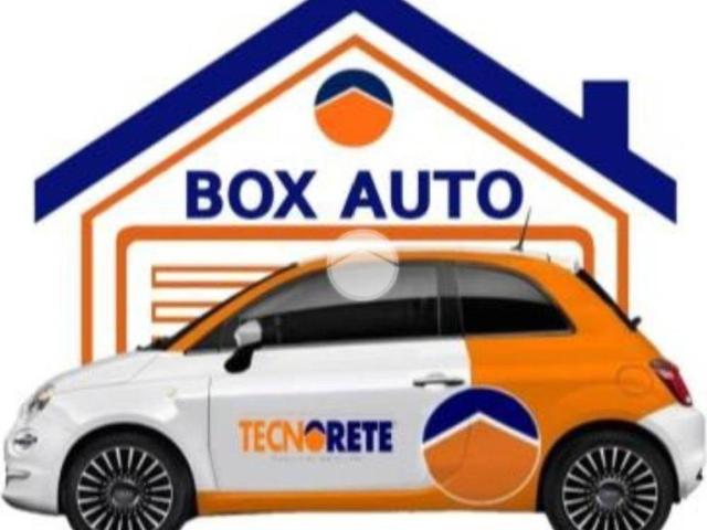 Box / Garage in vendita a Roma RM