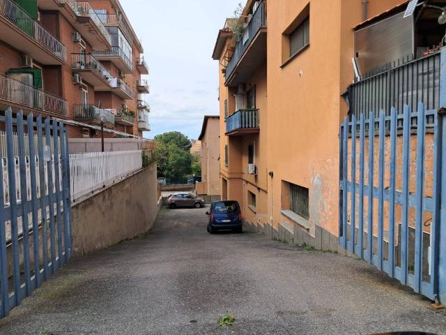 Box / Garage in vendita a Roma RM