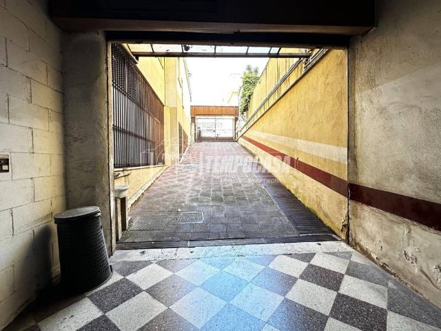 Box / Garage in vendita a Roma RM