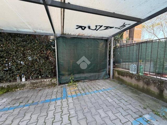 Box / Garage in vendita a Roma RM