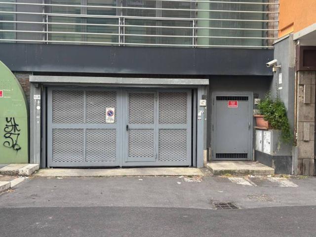 Box / Garage in vendita a Roma RM
