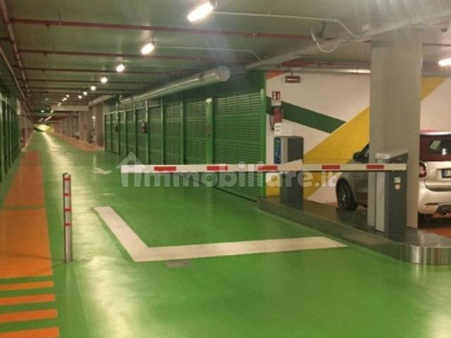 Box / Garage in vendita a Roma RM
