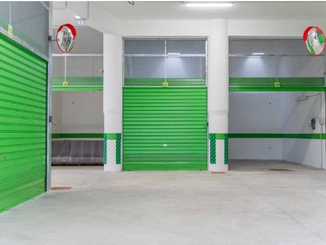 Box / Garage in vendita a Roma RM
