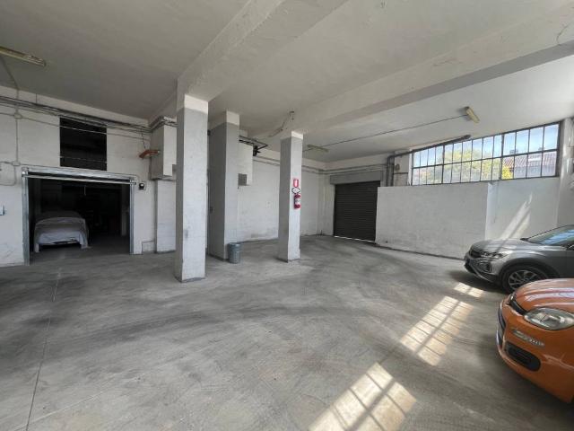 Box / Garage in vendita a Roma RM