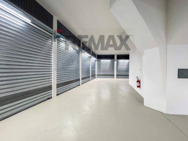 Box / Garage in vendita a Roma RM