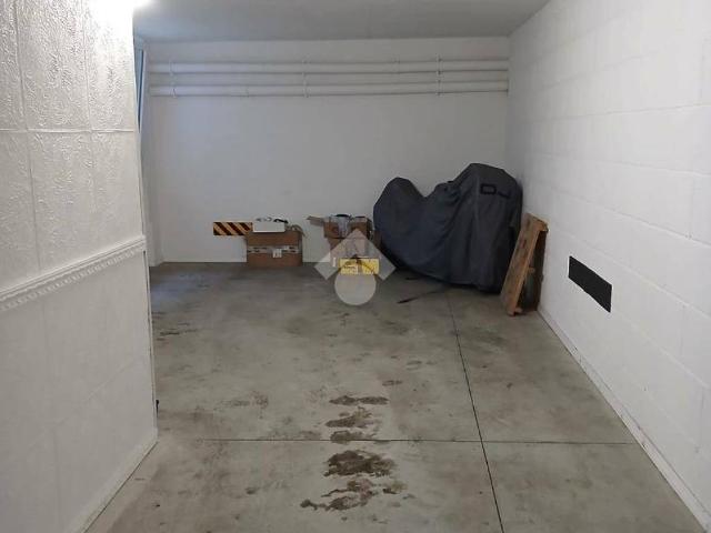 Box / Garage in vendita a Roma RM