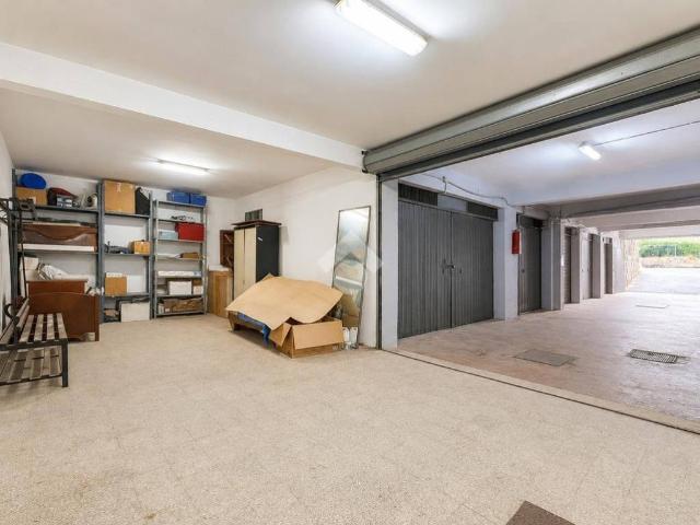Box / Garage in vendita a Roma RM