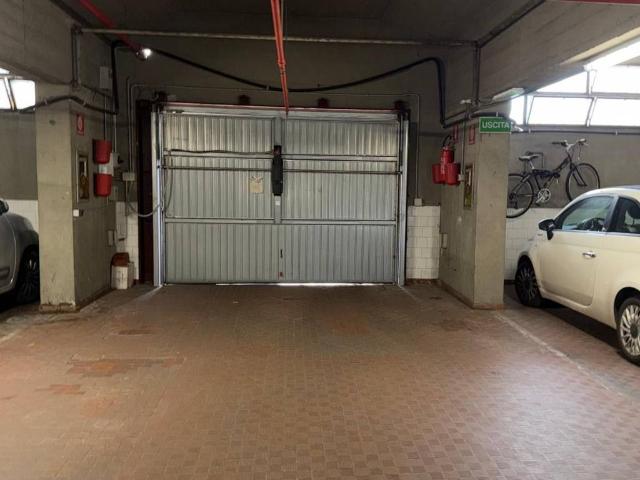 Box / Garage in vendita a Roma RM