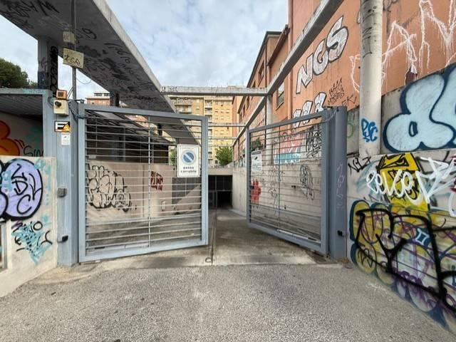 Box / Garage in vendita a Roma RM
