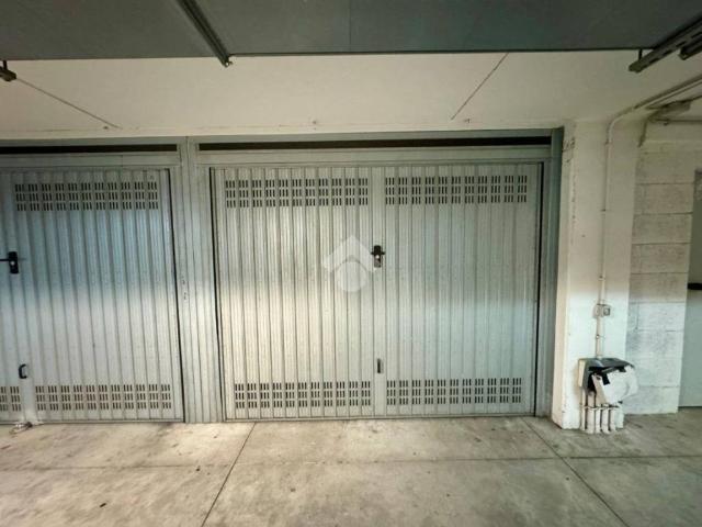 Box / Garage in vendita a Roma RM