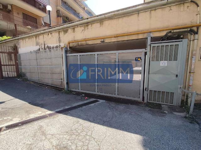 Box / Garage in vendita a Roma RM