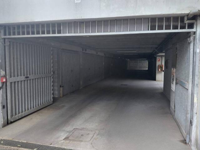 Box / Garage in vendita a Roma RM