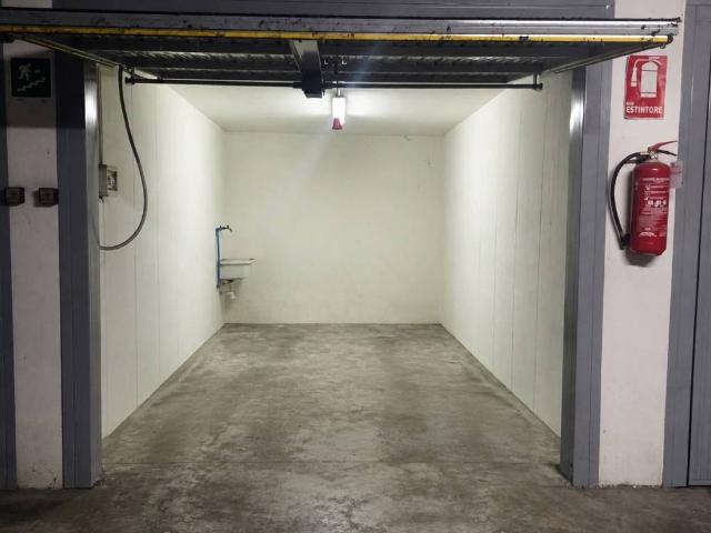 Box / Garage in vendita a Roma RM