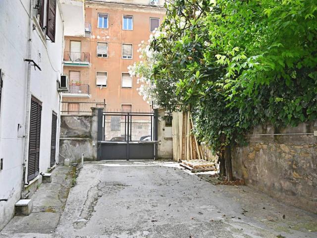 Box / Garage in vendita a Roma RM