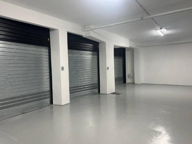 Box / Garage in vendita a Roma RM