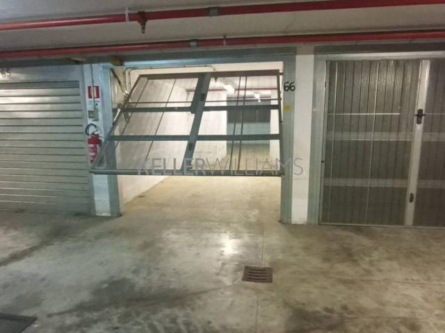 Box / Garage in vendita a Roma RM