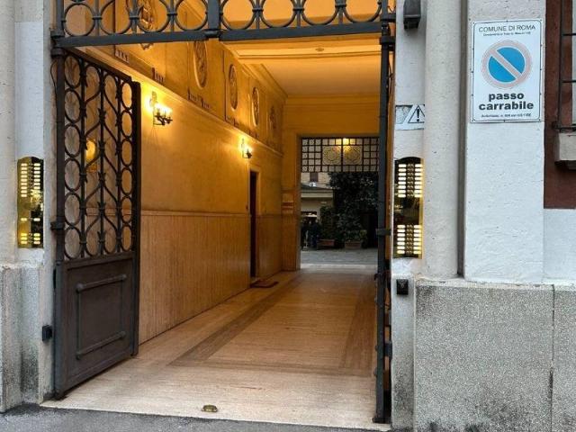 Box / Garage in vendita a Roma RM