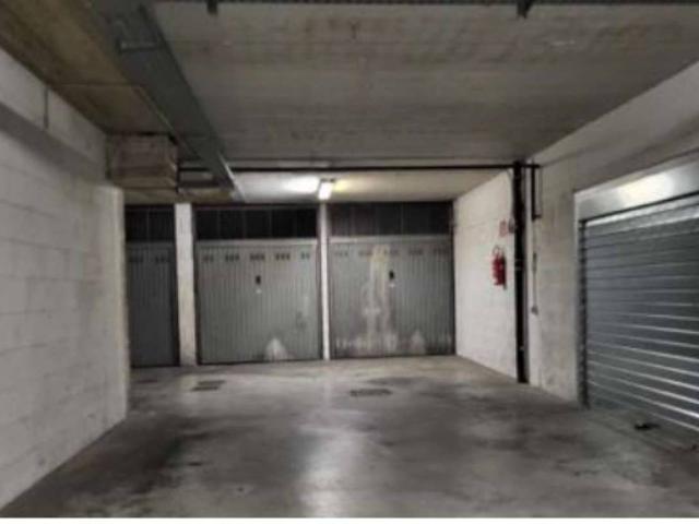 Box / Garage in vendita a Roma RM