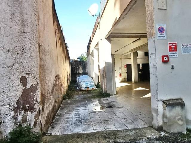 Box / Garage in vendita a Roma RM