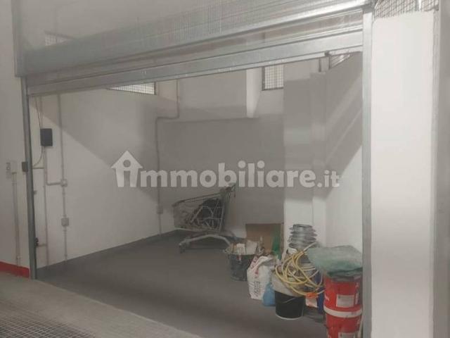 Box / Garage in vendita a Roma RM