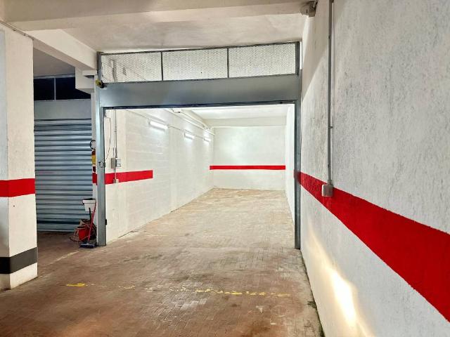 Box / Garage in vendita a Roma RM