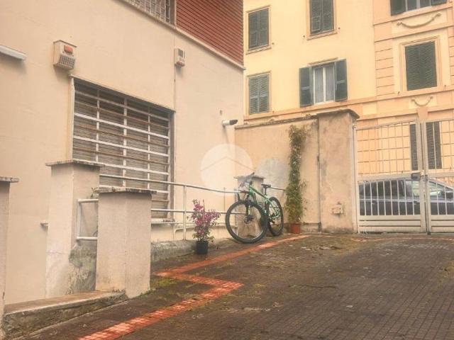 Box / Garage in vendita a Roma RM