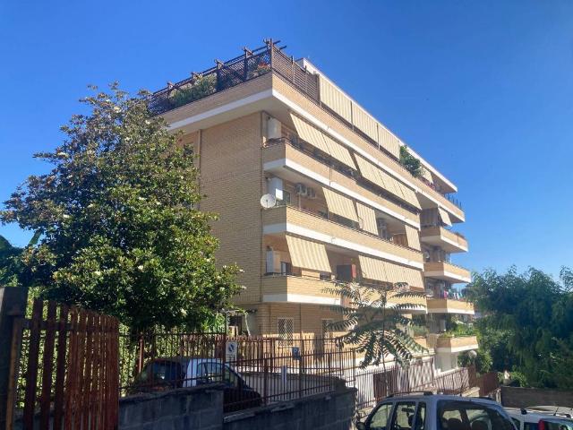 Box / Garage in vendita a Roma RM