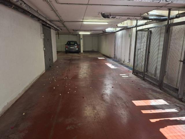Box / Garage in vendita a Roma RM