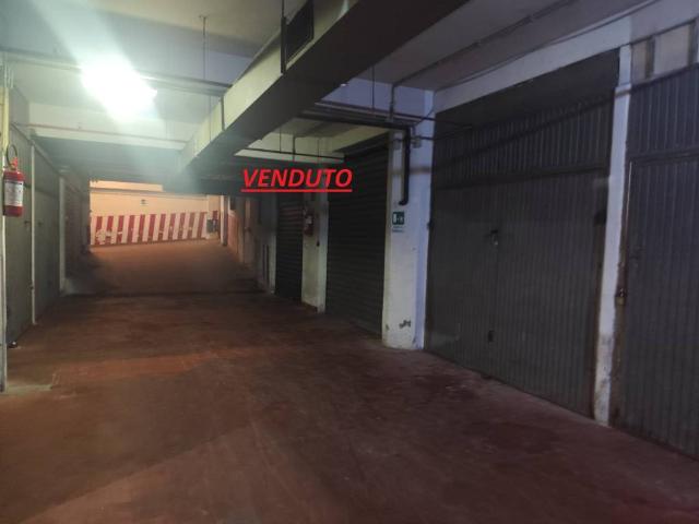 Box / Garage in vendita a Roma RM