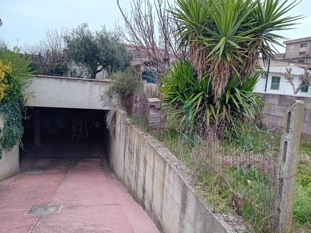 Box / Garage in vendita a Roma RM