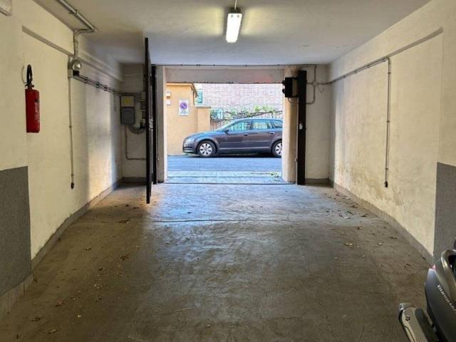Box / Garage in vendita a Roma RM