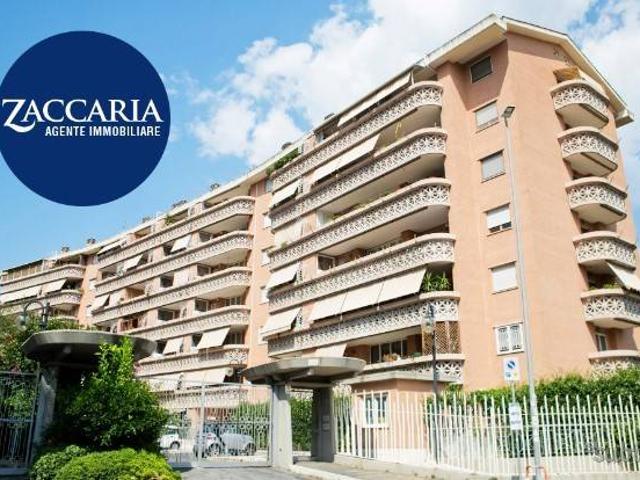 Box / Garage in vendita a Roma RM