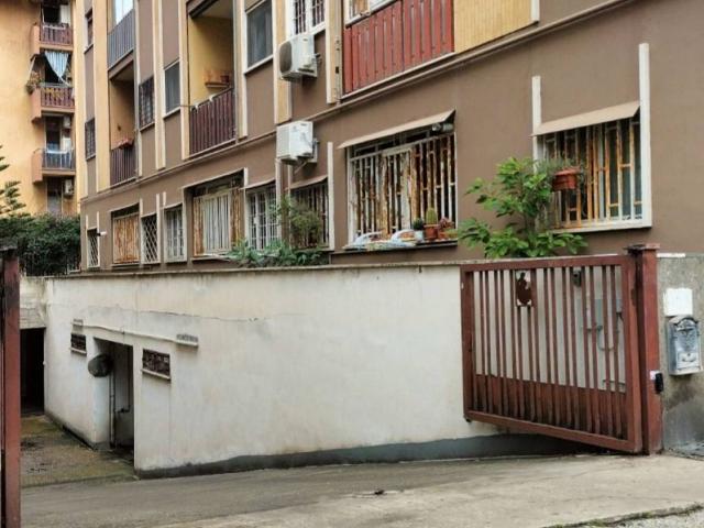 Box / Garage in vendita a Roma RM