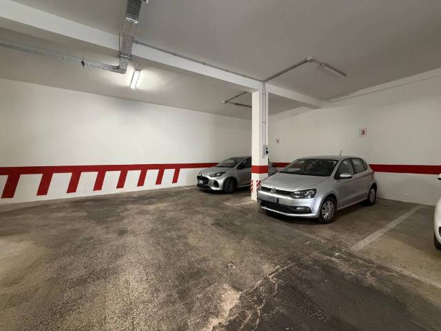 Box / Garage in vendita a Roma RM
