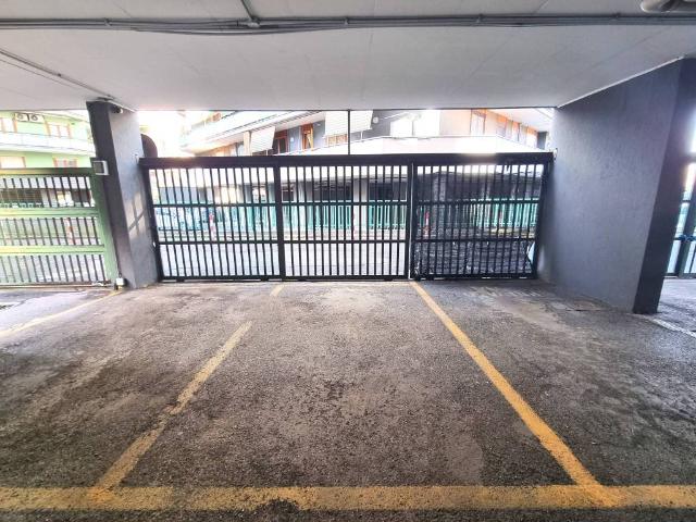Box / Garage in vendita a Roma RM