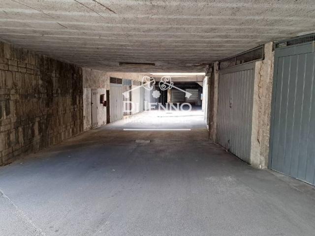 Box / Garage in vendita a Roma RM
