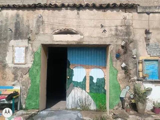 Box / Garage in vendita a Rosolini SR
