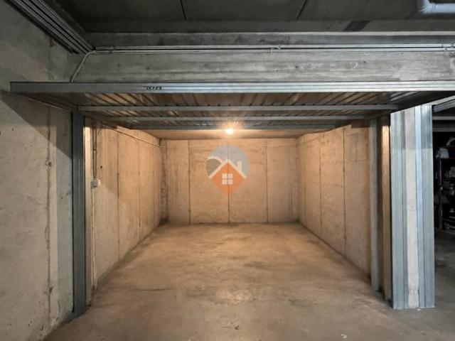 Box / Garage in vendita a Rovereto TN