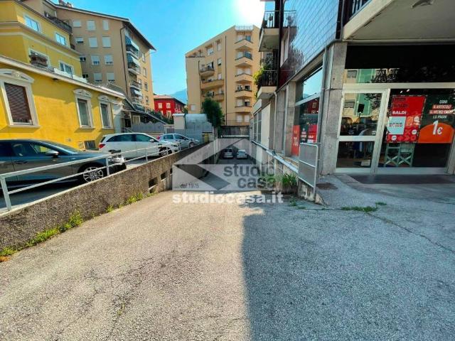 Box / Garage in vendita a Rovereto TN