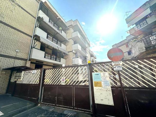 Box / Garage in vendita a Scafati SA