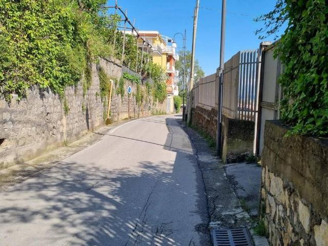 Box / Garage in vendita a Sant'Agnello NA