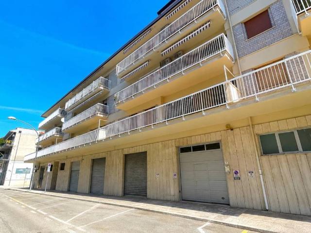 Box / Garage in vendita a San Benedetto del Tronto AP