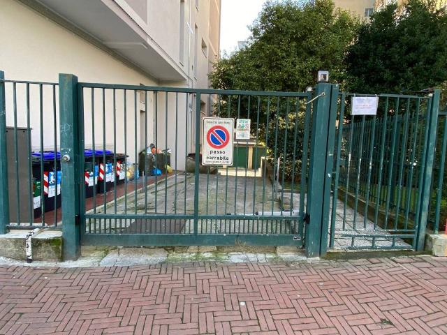 Box / Garage in vendita a San Giuliano Milanese MI