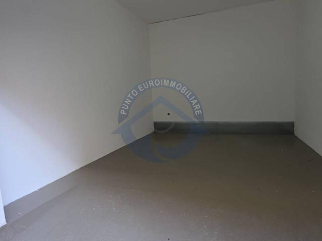 Box / Garage in vendita a San Giorgio a Cremano NA