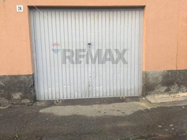 Box / Garage in vendita a San Giovanni la Punta CT