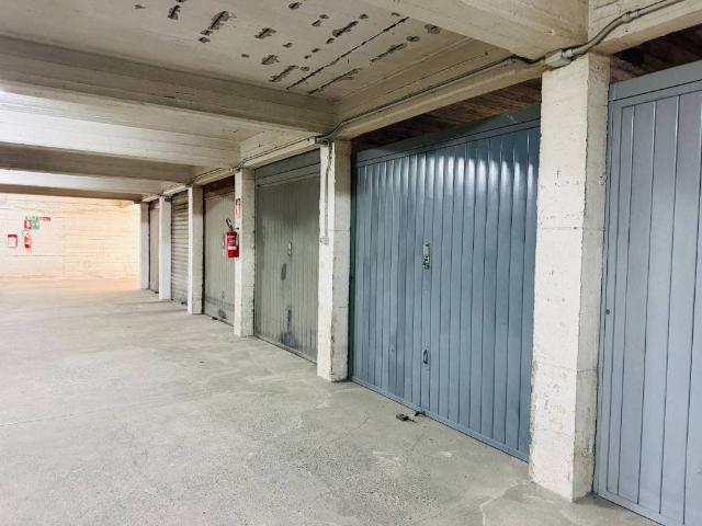 Box / Garage in vendita a San Mauro Torinese TO
