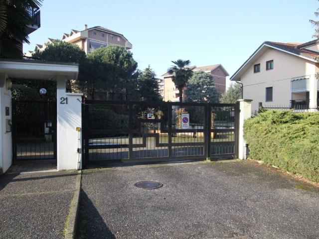 Box / Garage in vendita a San Mauro Torinese TO