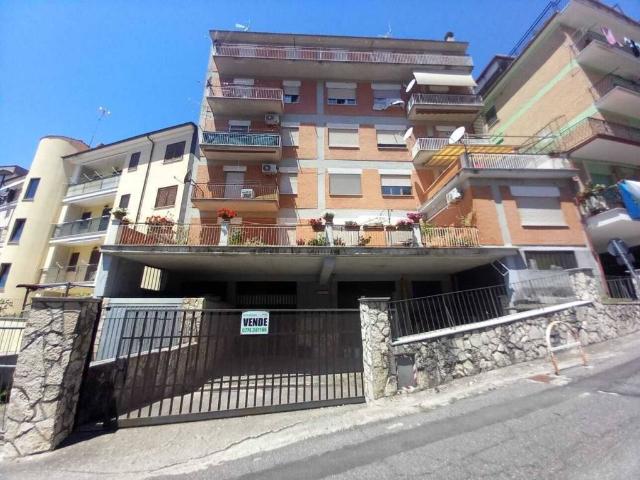 Box / Garage in vendita a San Polo dei Cavalieri RM