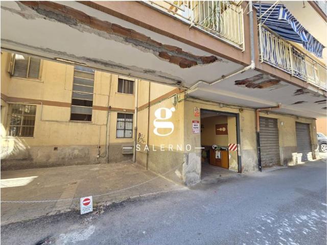 Box / Garage in vendita a Salerno SA