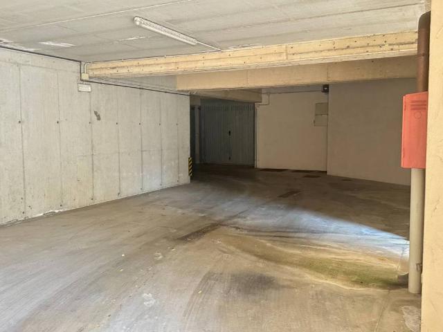 Box / Garage in vendita a Sarnico BG